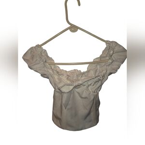 I AM GIA Naomi Top White SiZE XS?